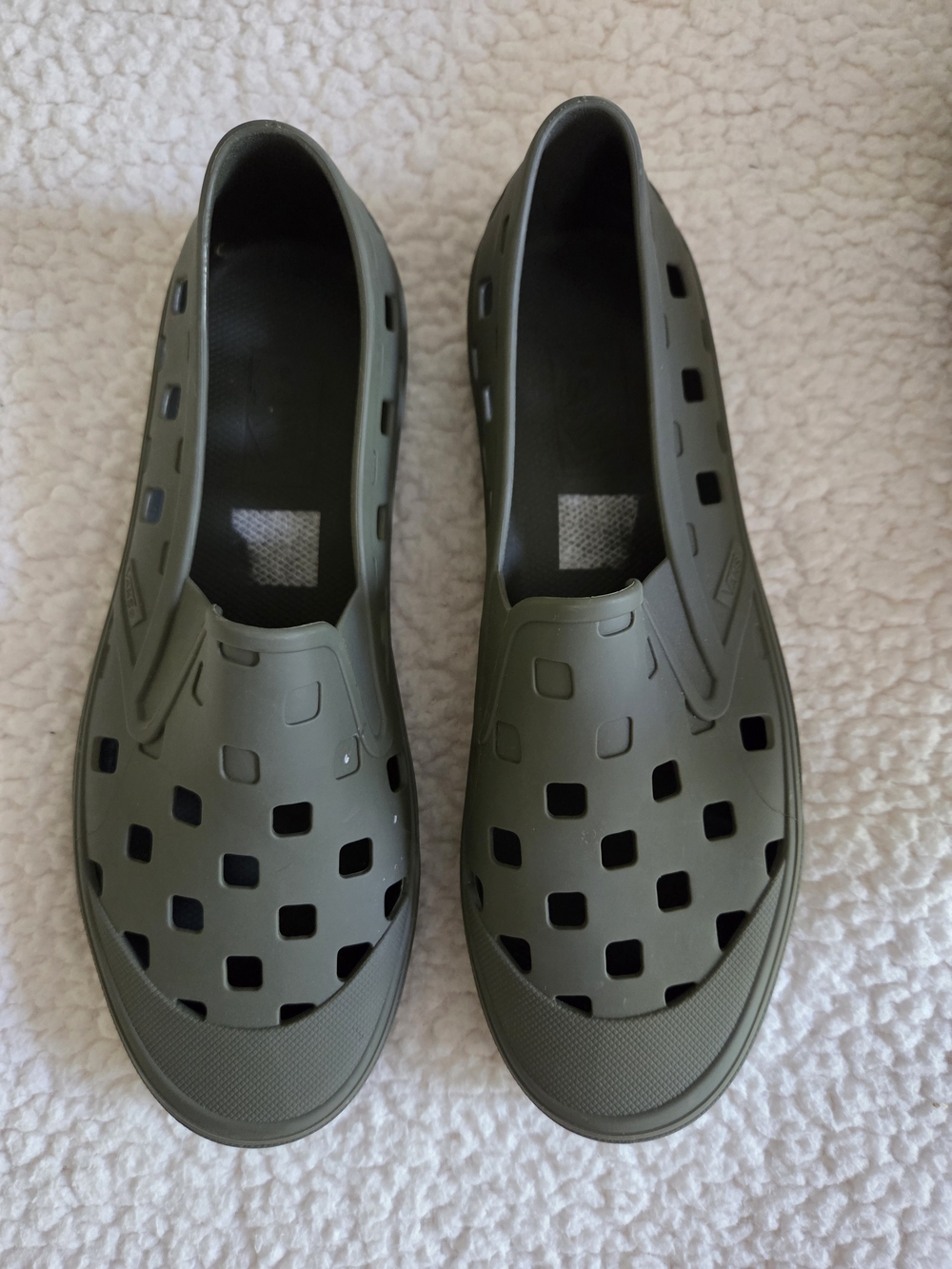 Vans TRK Olive Green Classic Slip-On Shoes Sz 10 - Picture 4 of 7